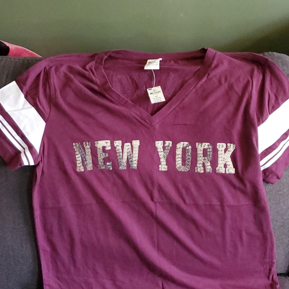 NWT  PINK - med oversized tee - wine color